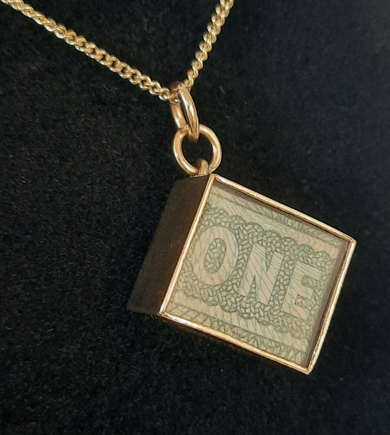 Vintage £1 note pendant